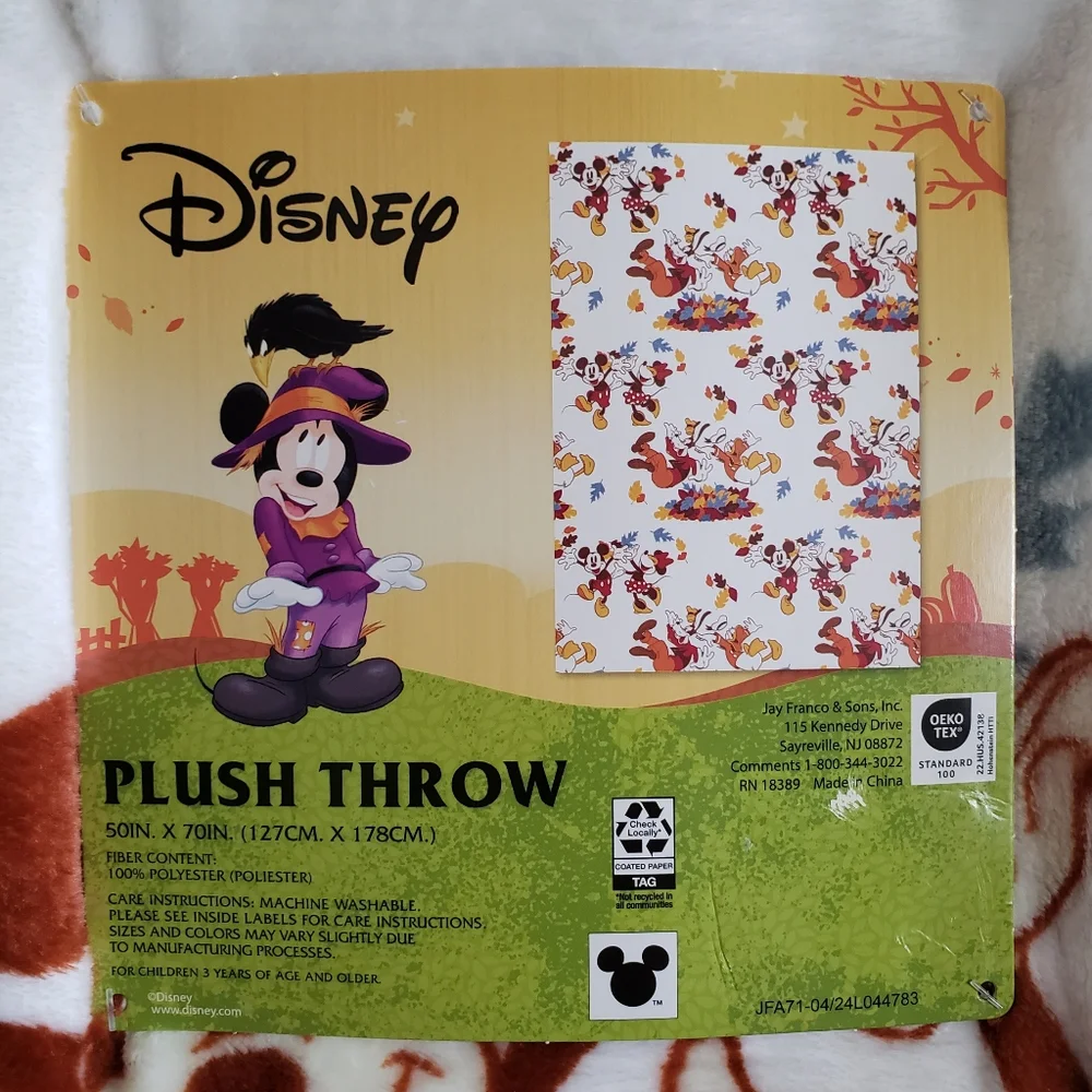 Disney Mickey & Minnie Mouse, Donald & Goofy Fall Autumn Throw Blanket 50x70